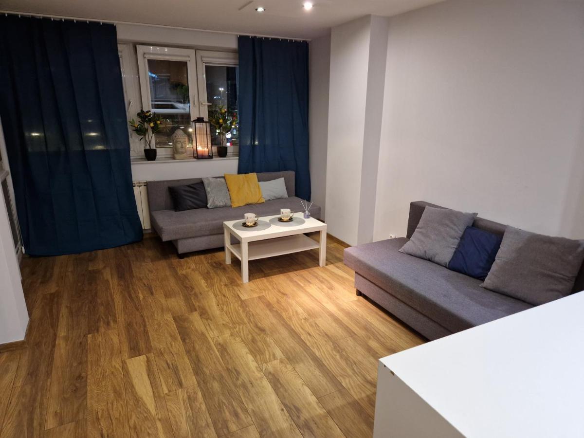 View Apartments And Rooms Varsovie Extérieur photo