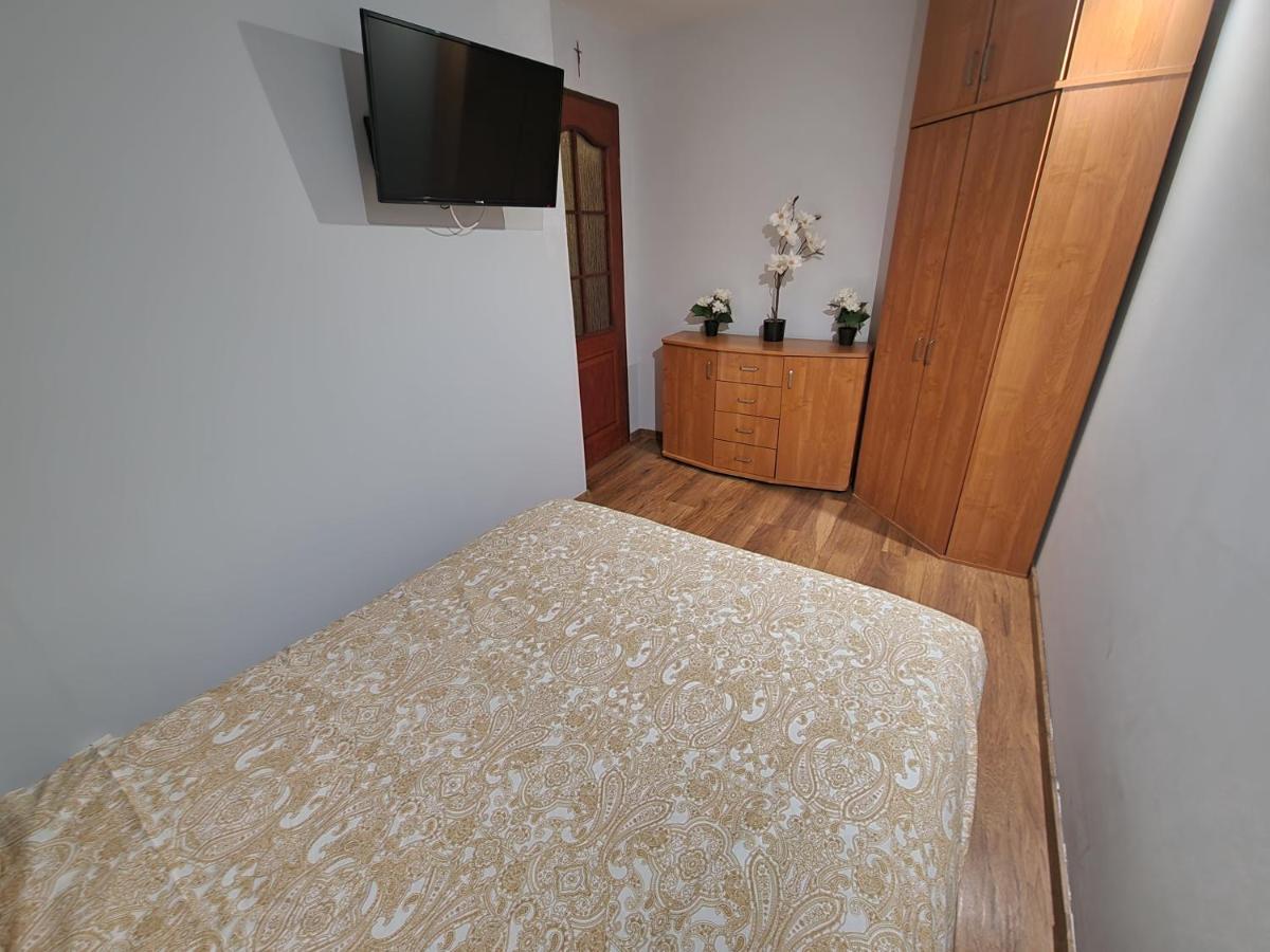 View Apartments And Rooms Varsovie Extérieur photo