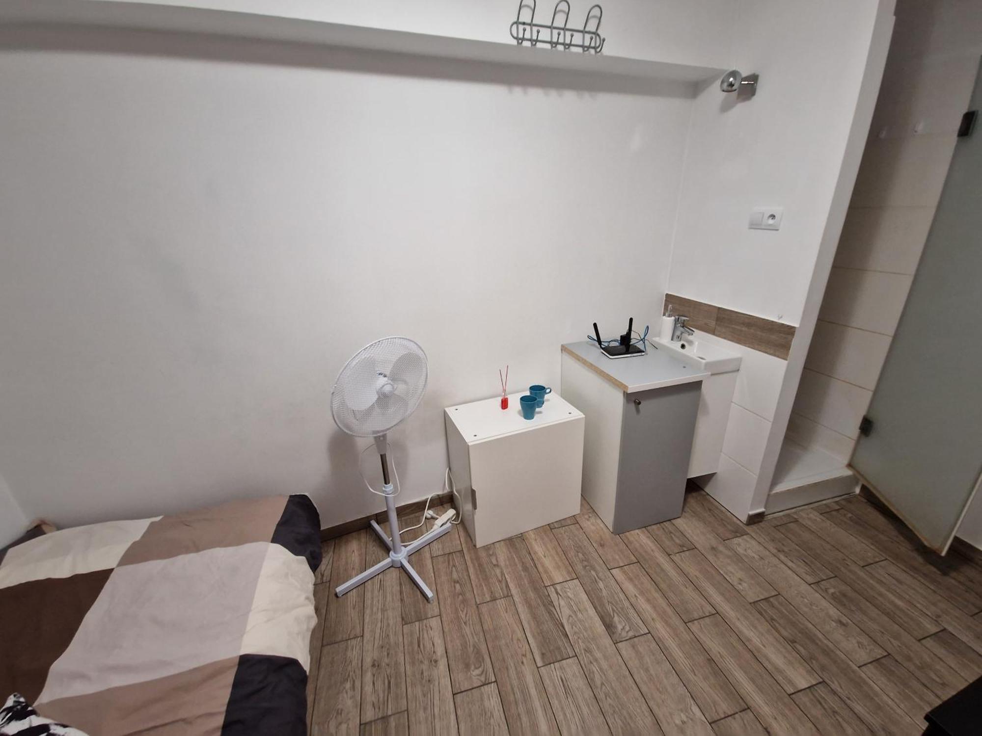 View Apartments And Rooms Varsovie Chambre photo